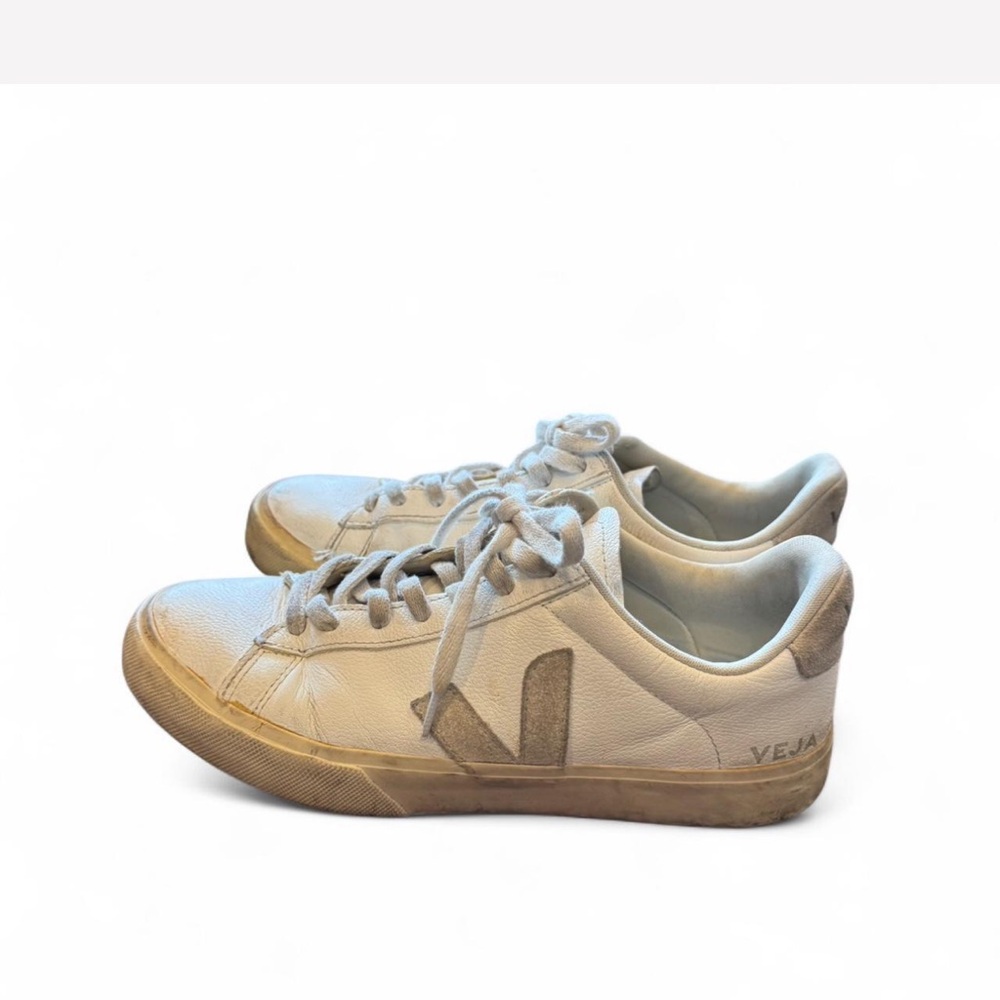 Veja Women's Off-White Sneakers with Gray Accents